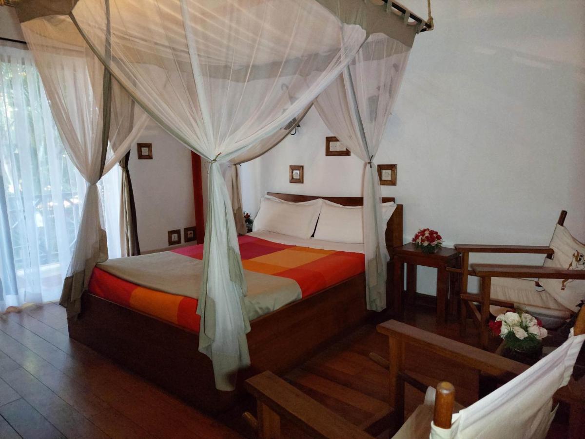 Island Continent Hotel Ивато Экстерьер фото