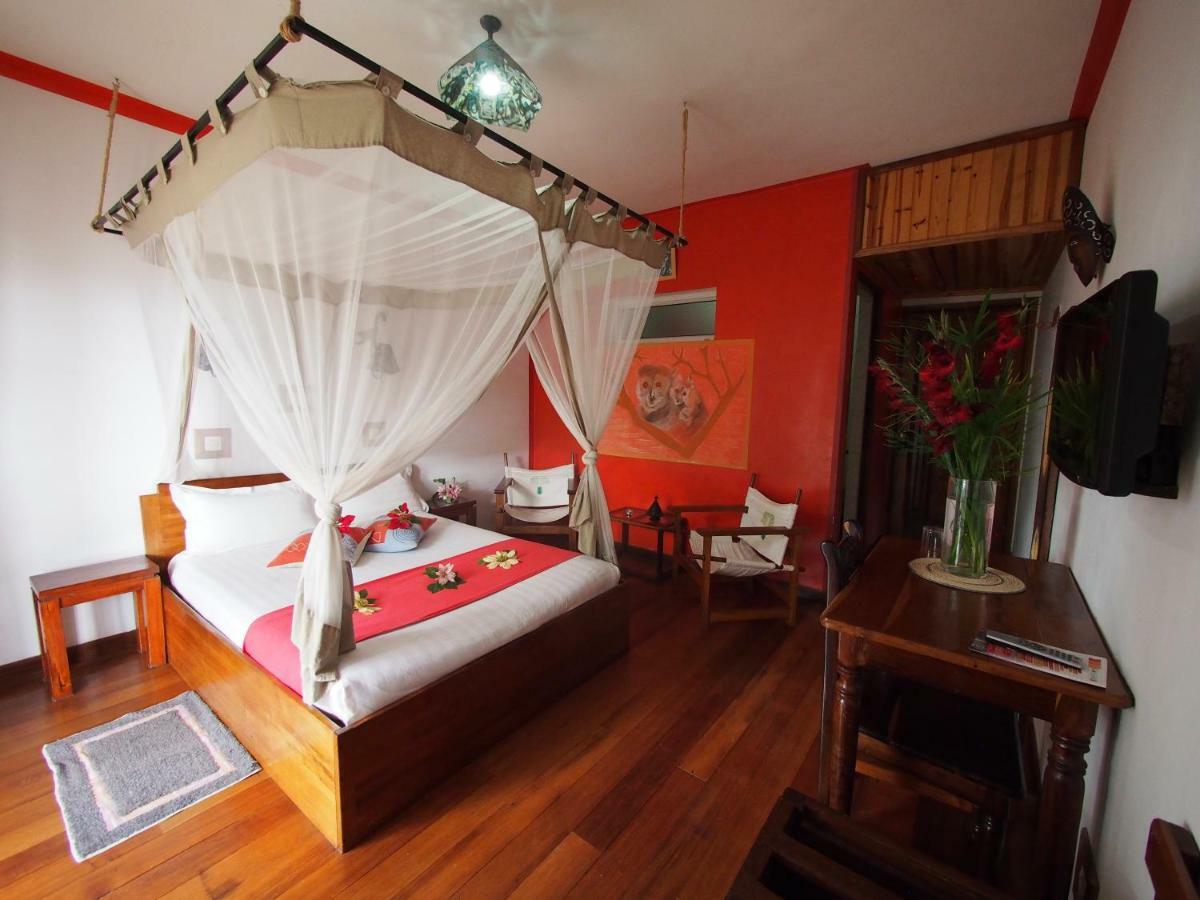 Island Continent Hotel Ивато Экстерьер фото